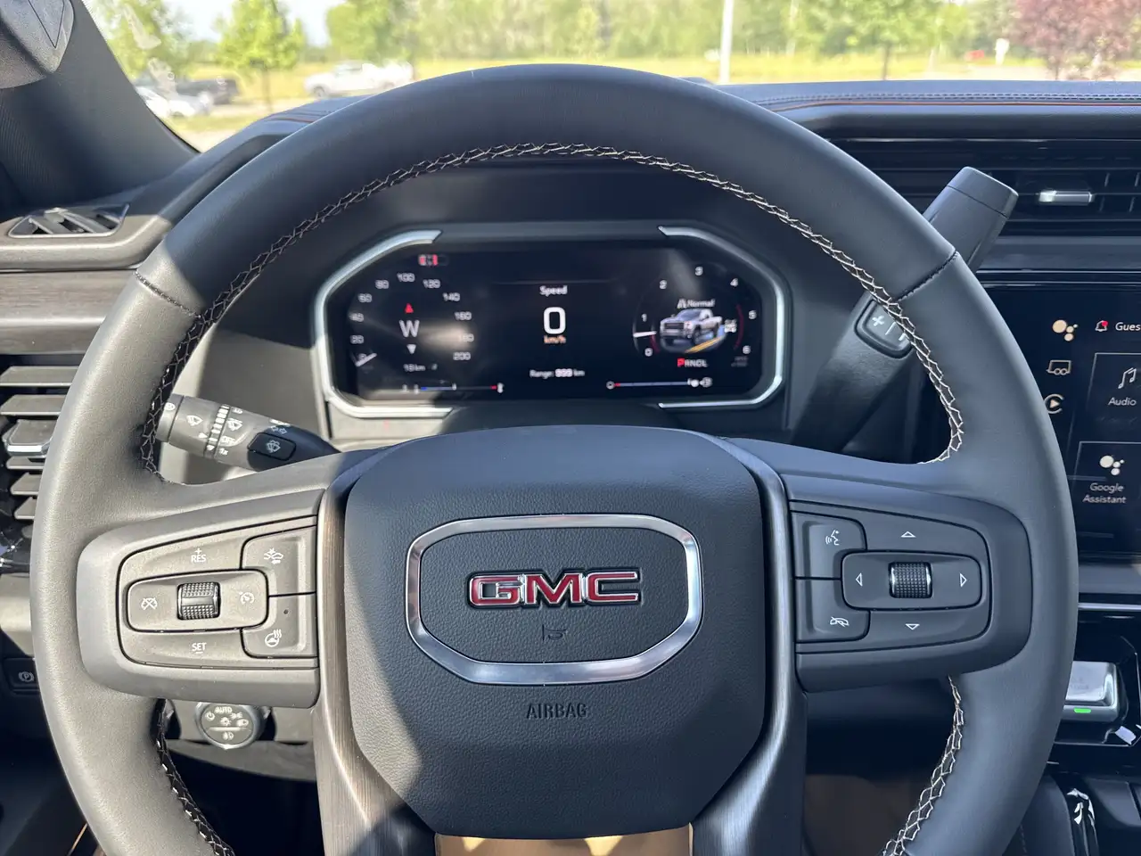 GMC Sierra 3500HD снимка GMC Sierra 3500HD