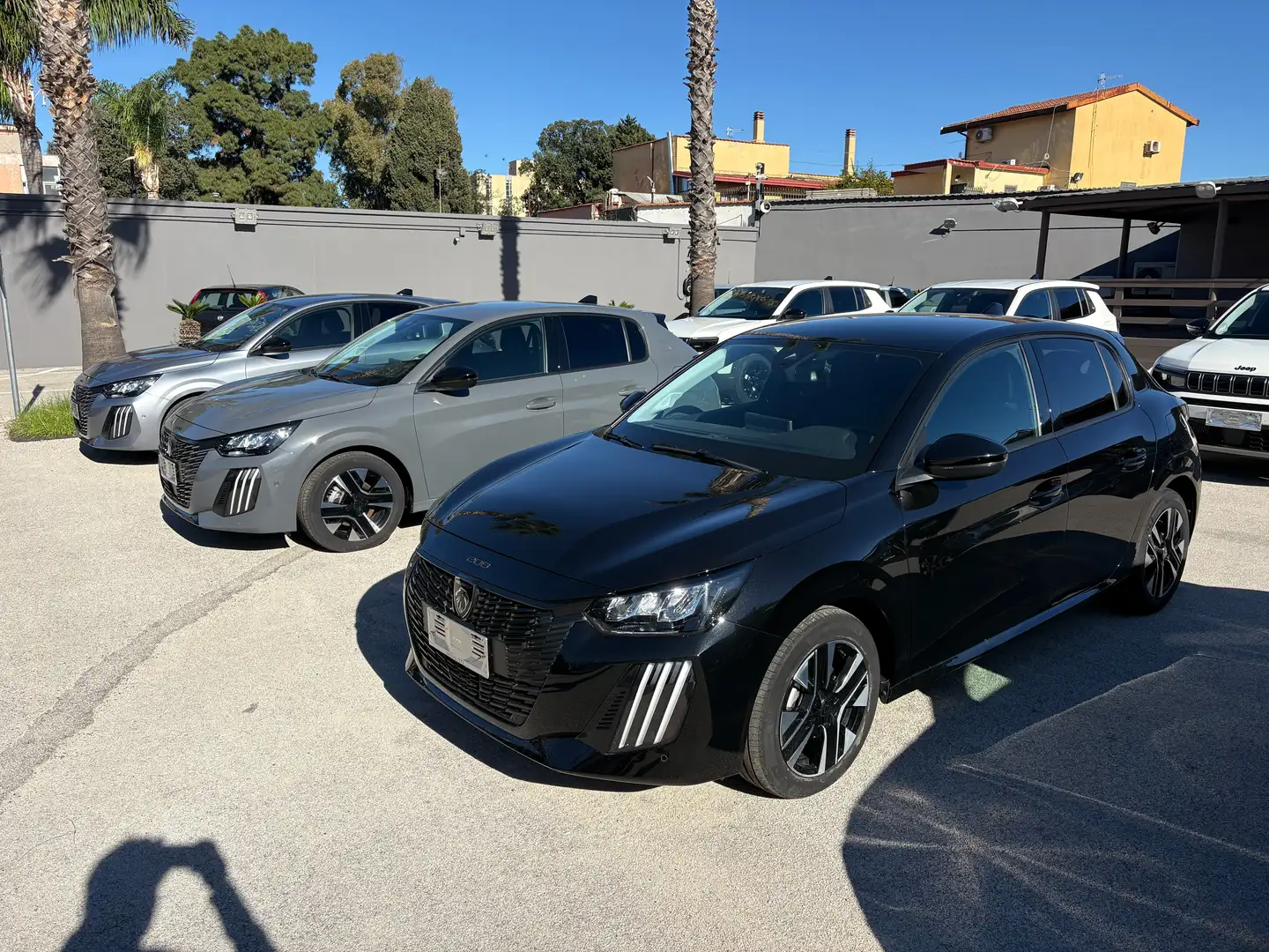 Peugeot 208 208 1.2 puretech Allure Pack s Nero - 1