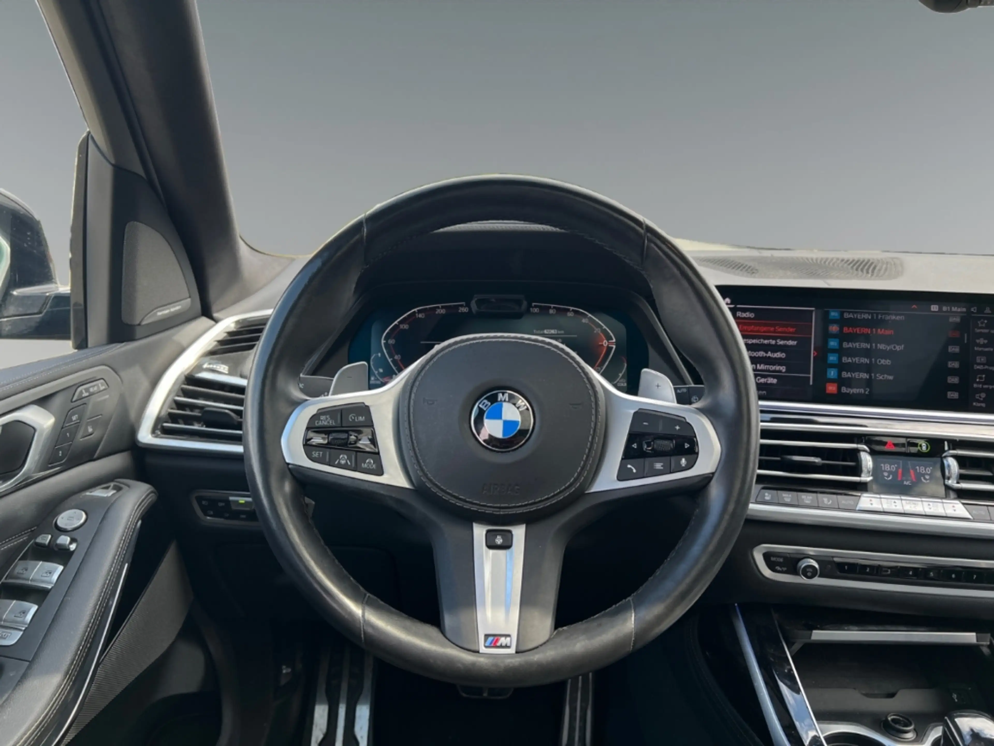 BMW X7 xDrive 40 d M Sportpaket  Pano Luftfederung    Niv — photo 3