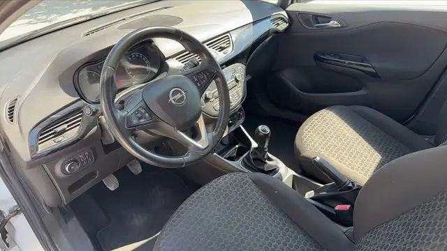Opel Corsa view 8