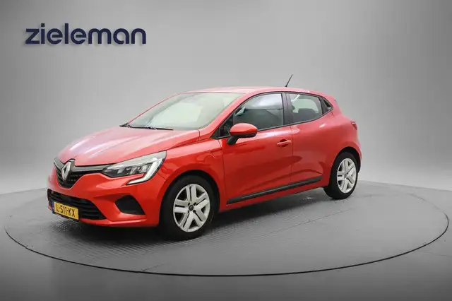 Renault Clio view 15