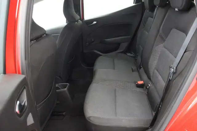 Renault Clio view 7