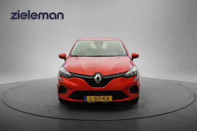 Renault Clio view 10