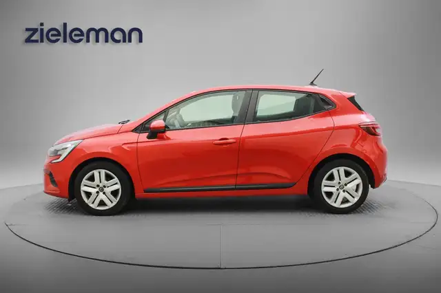 Renault Clio view 14
