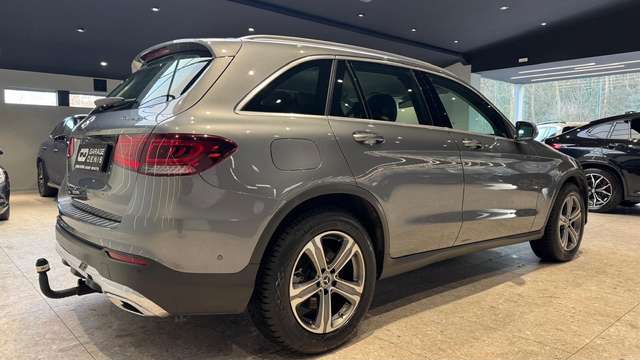 Mercedes-Benz GLC 200 — photo 8