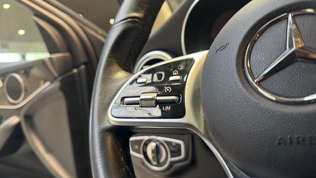 Mercedes-Benz GLC 200 — photo 17