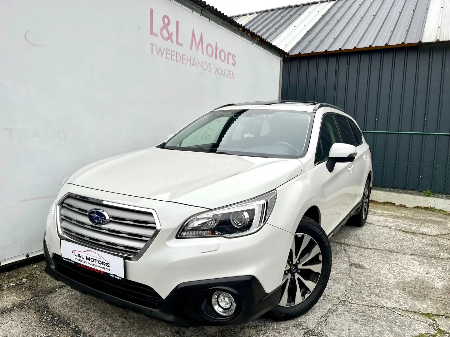 Subaru OUTBACK LEGACY 2.0D AWD(4x4)Premium Lineartronic CVT Blanc - 1