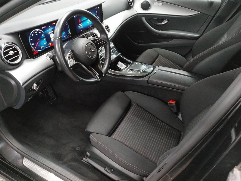 Mercedes-Benz E 300 T de Avantgarde Navi LED Widescreen — photo 12