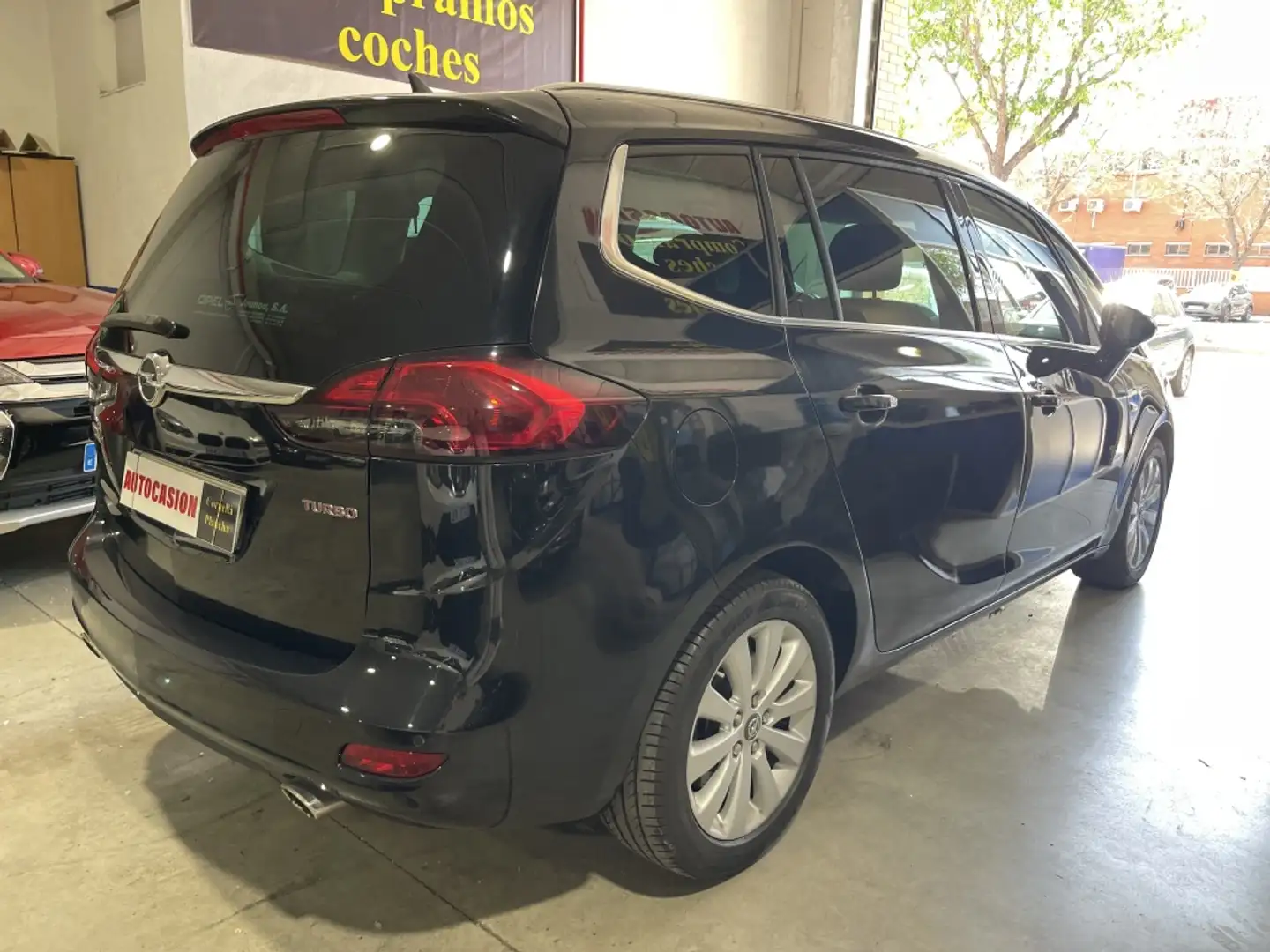 Opel Zafira Tourer 1.6 T S/S Excellence 200 Schwarz - 2