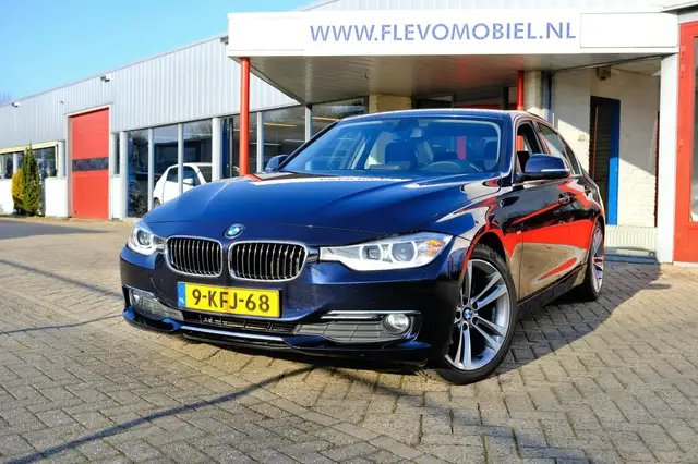BMW 320 3-serie 320d Eff. Dynamics High Executive Aut. Nav