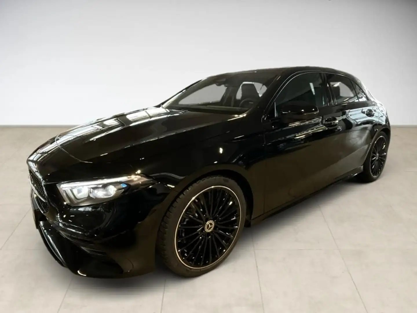 Mercedes-Benz A 220 d AMG 360 ACC AUT DynLicht Fernlichtass. Schwarz - 1