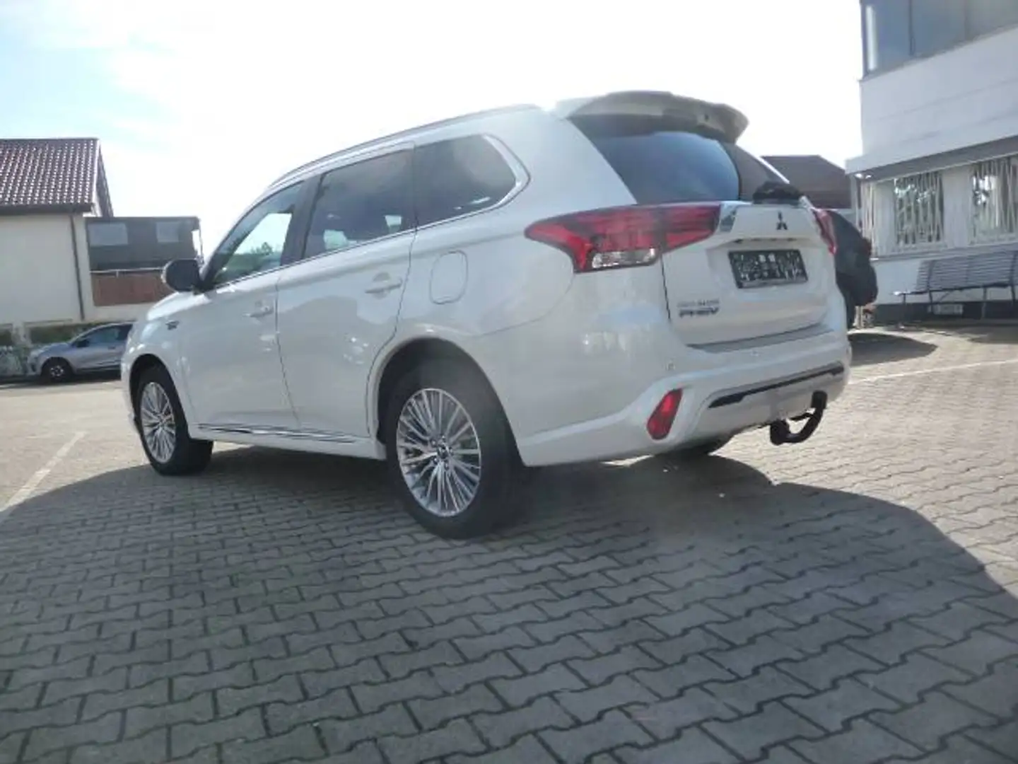 Mitsubishi Outlander Outlander Plug-in Hybrid PLUS Spirit 2.4 4WD Blanc - 1