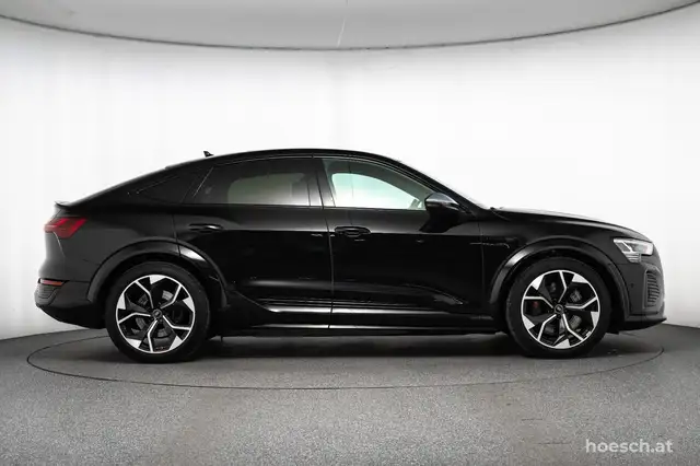 Audi Q8 e-tron SQ8 e-tron quattro 21" BLACK PANO B&O MATRIX WIE Ansicht 44