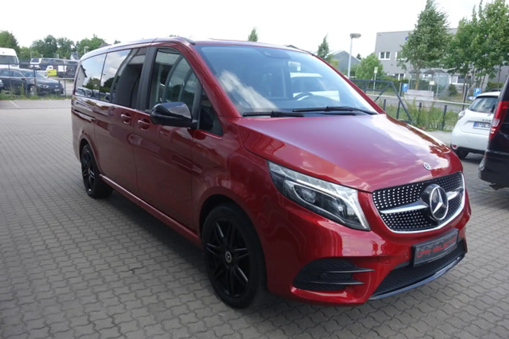 Mercedes-Benz V 300 d AMG Lang LIEGEPAKET/ACC/STDHZG/AHK/MBUX Rot - 2