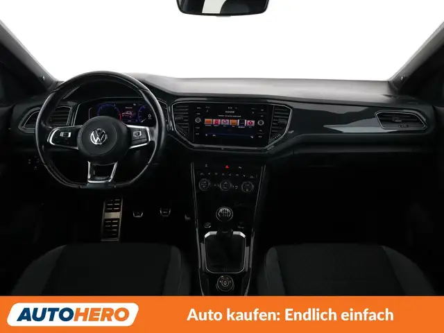 Volkswagen T-Roc view 12