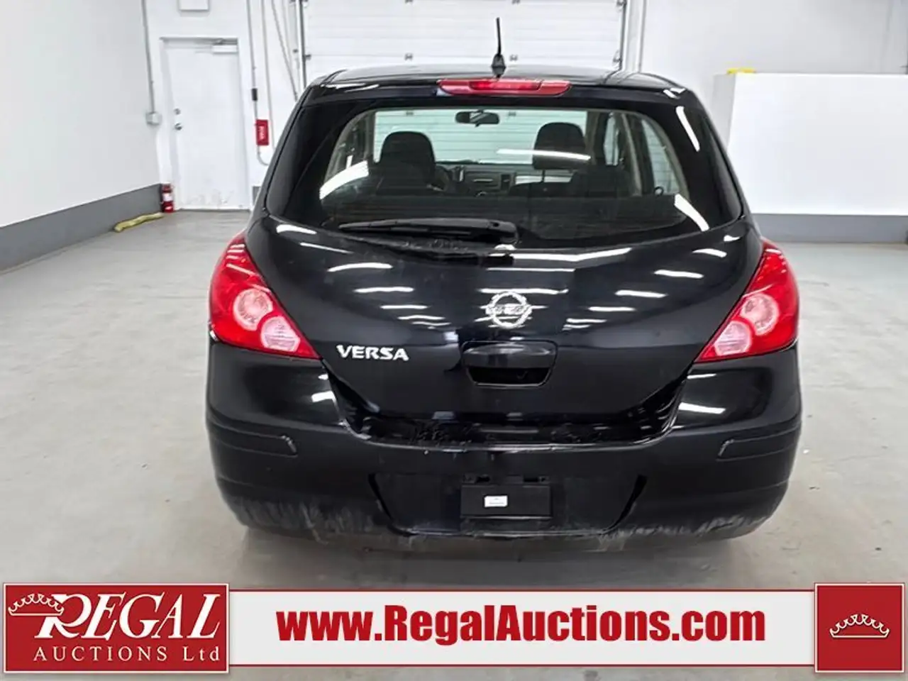 Nissan Versa fotografie Nissan Versa