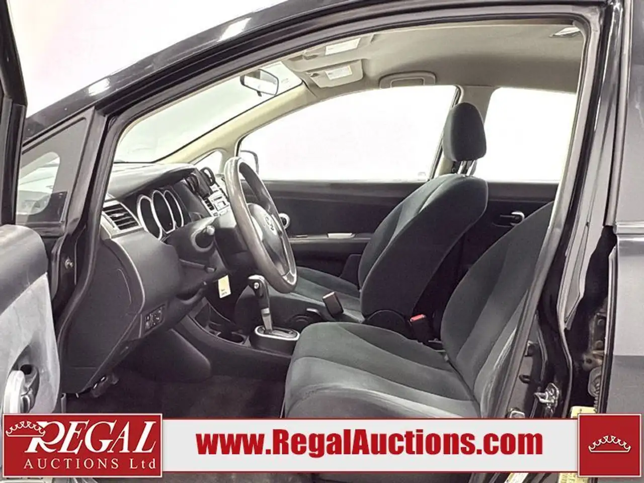 Nissan Versa fotografie Nissan Versa