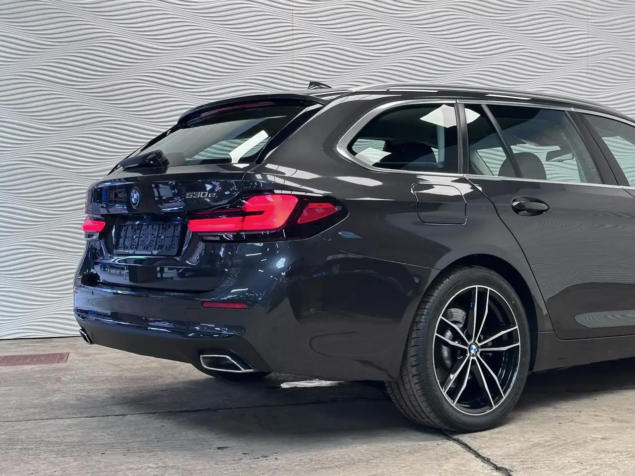 BMW 530 530e*PHEV*NAVI*SPORTZTLS*ZTLVW.*LED*LAGE BIV!*, миниатюра 15