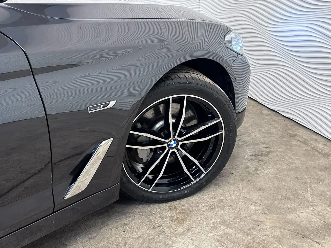 BMW 530 530e*PHEV*NAVI*SPORTZTLS*ZTLVW.*LED*LAGE BIV!*, миниатюра 17