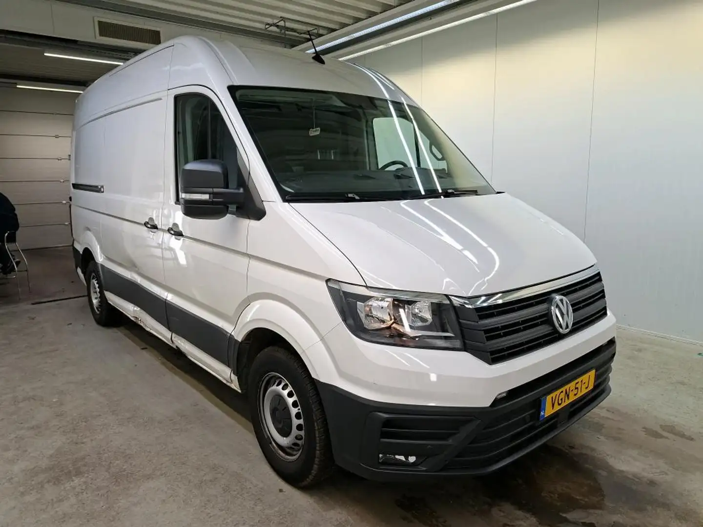 Volkswagen Crafter 35 2.0 TDI L3H3 Comfortline Airco Navi Carplay Cru Blanc - 2