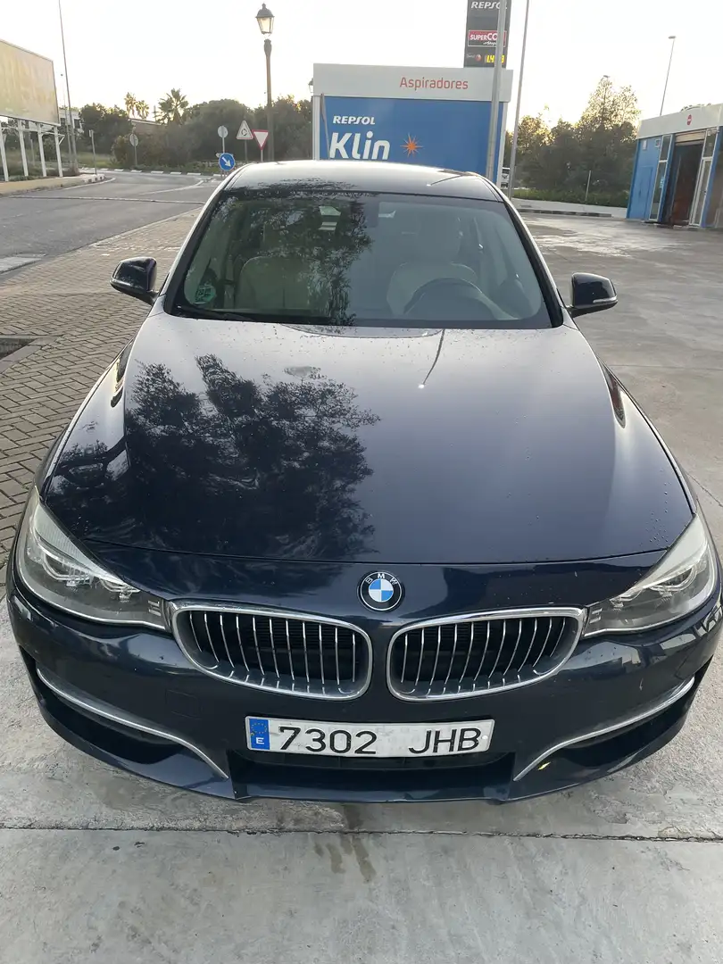 BMW 318 318dA Gran Turismo - 2