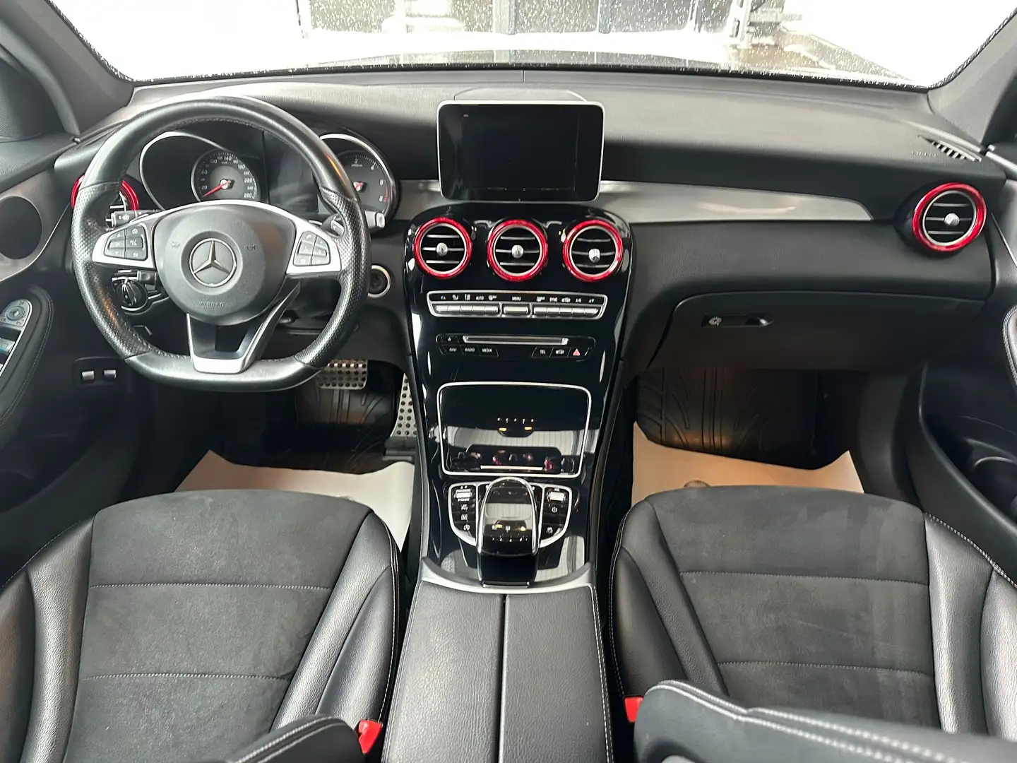 Mercedes-Benz GLC 250 GLC 250d 4MATIC Aut. Schwarz - 2