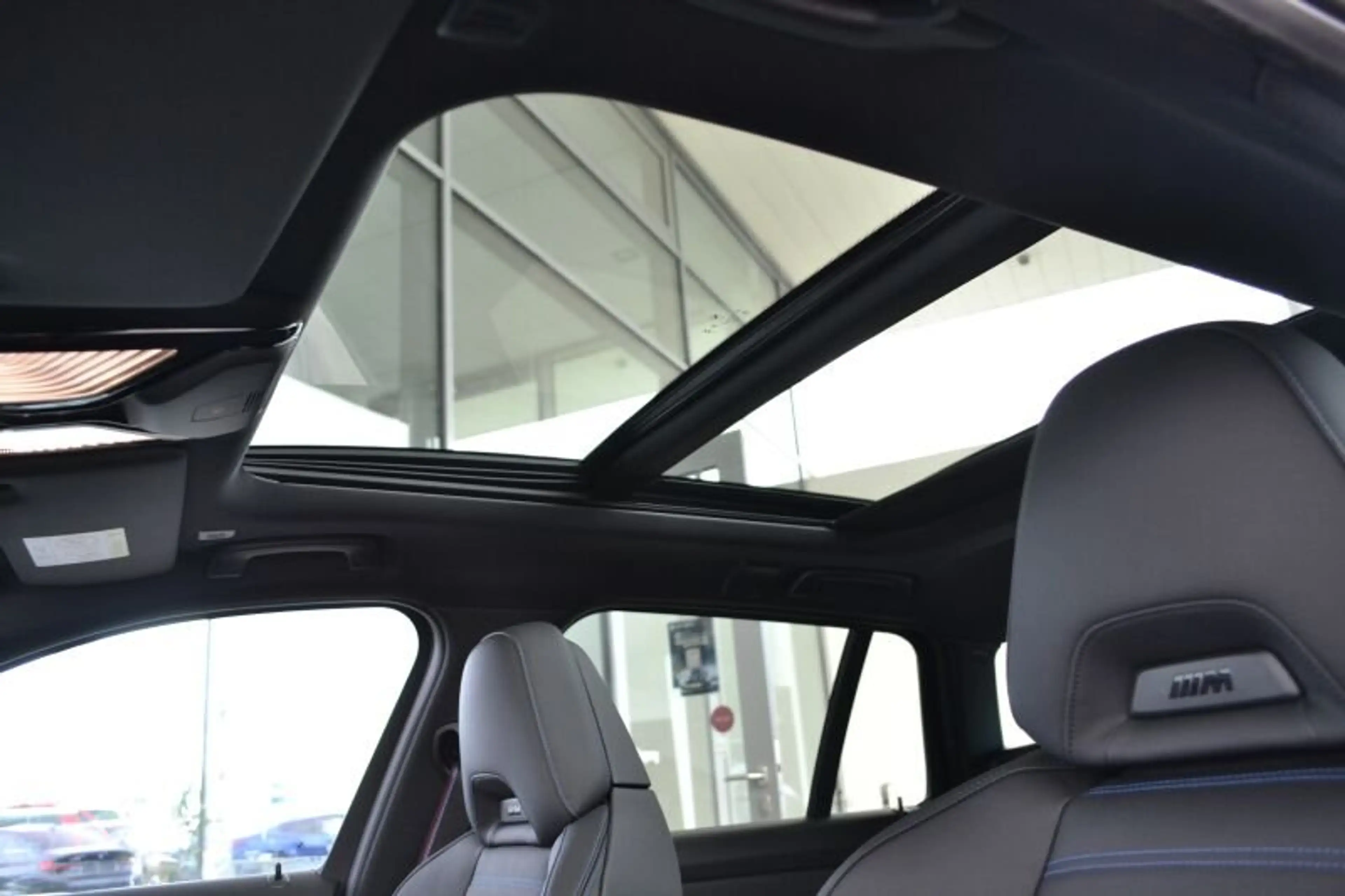 BMW 340 Md xDrive Touring — photo 9