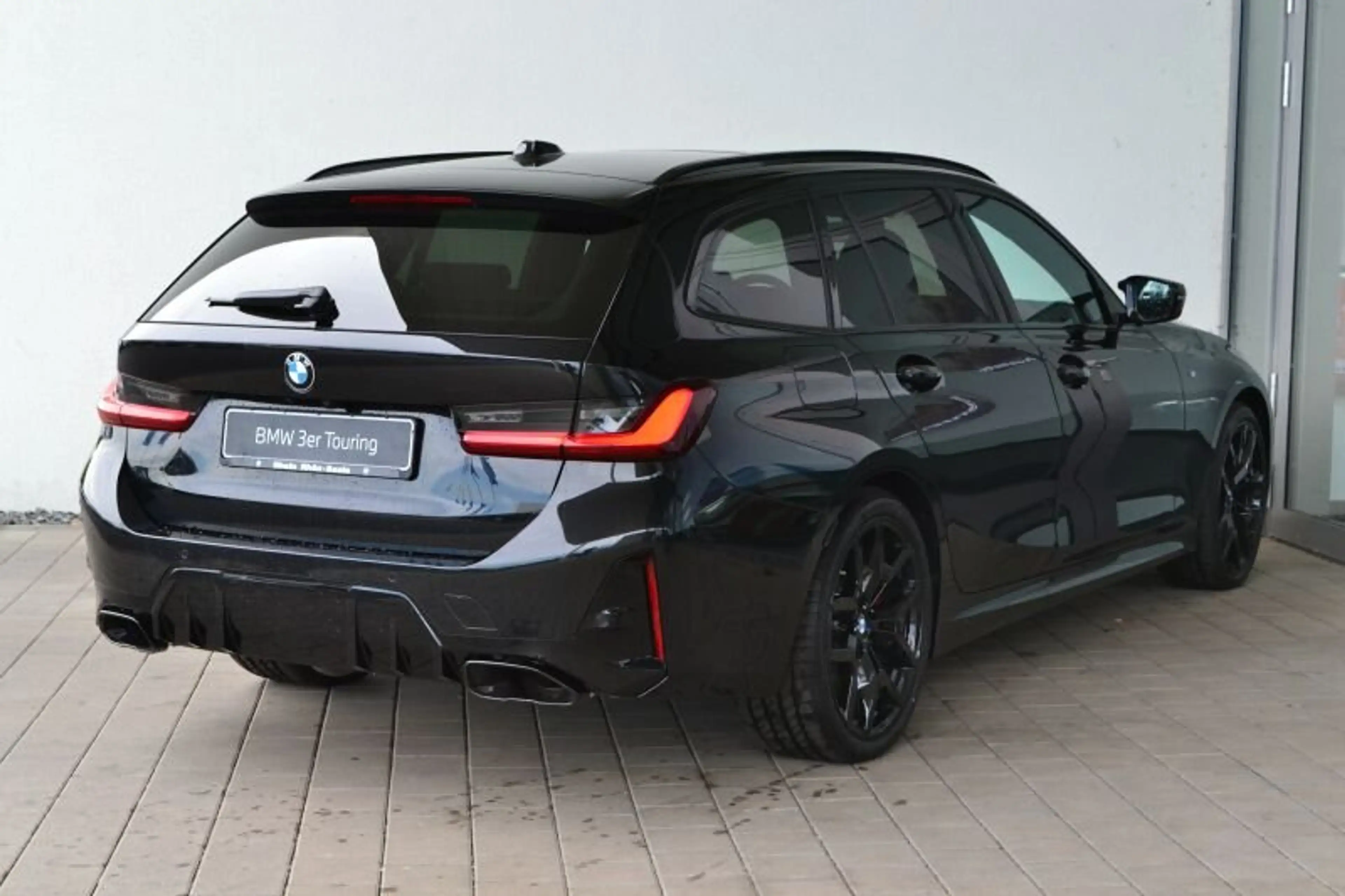 BMW 340 Md xDrive Touring — photo 3