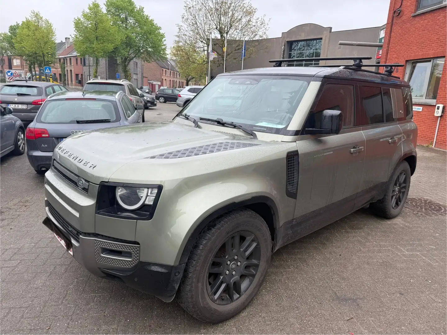 Land Rover Defender 110 D200 X-Dynamic S - 3.0l - LICHTE VRACHT Groen - 2