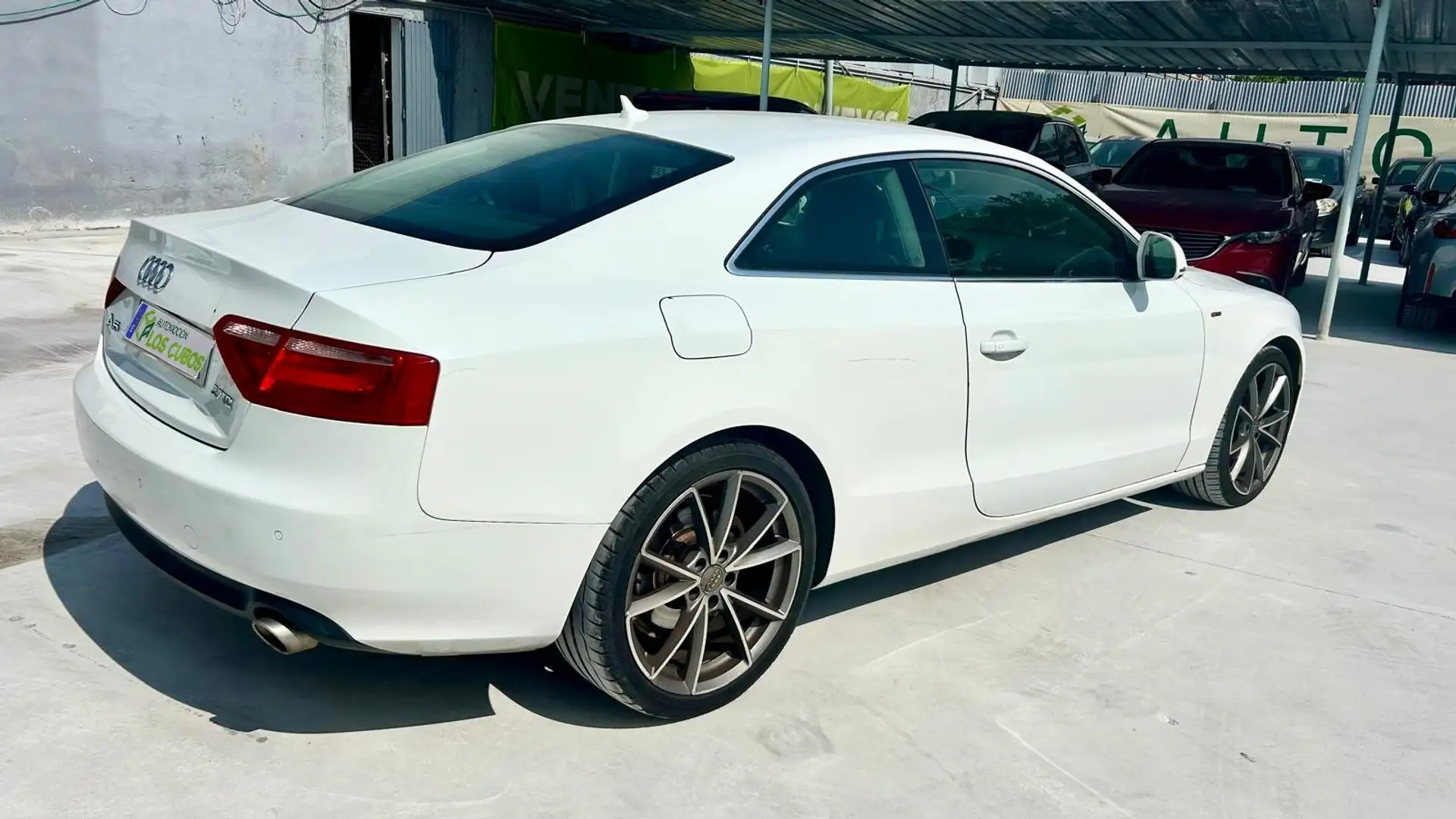 Audi A5 Coupé 2.7TDI Blanco - 2