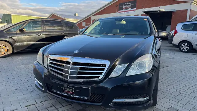 Mercedes-Benz E 300 Lim. E 300 CDI Facelift H&K SHZ Leder Distronic
