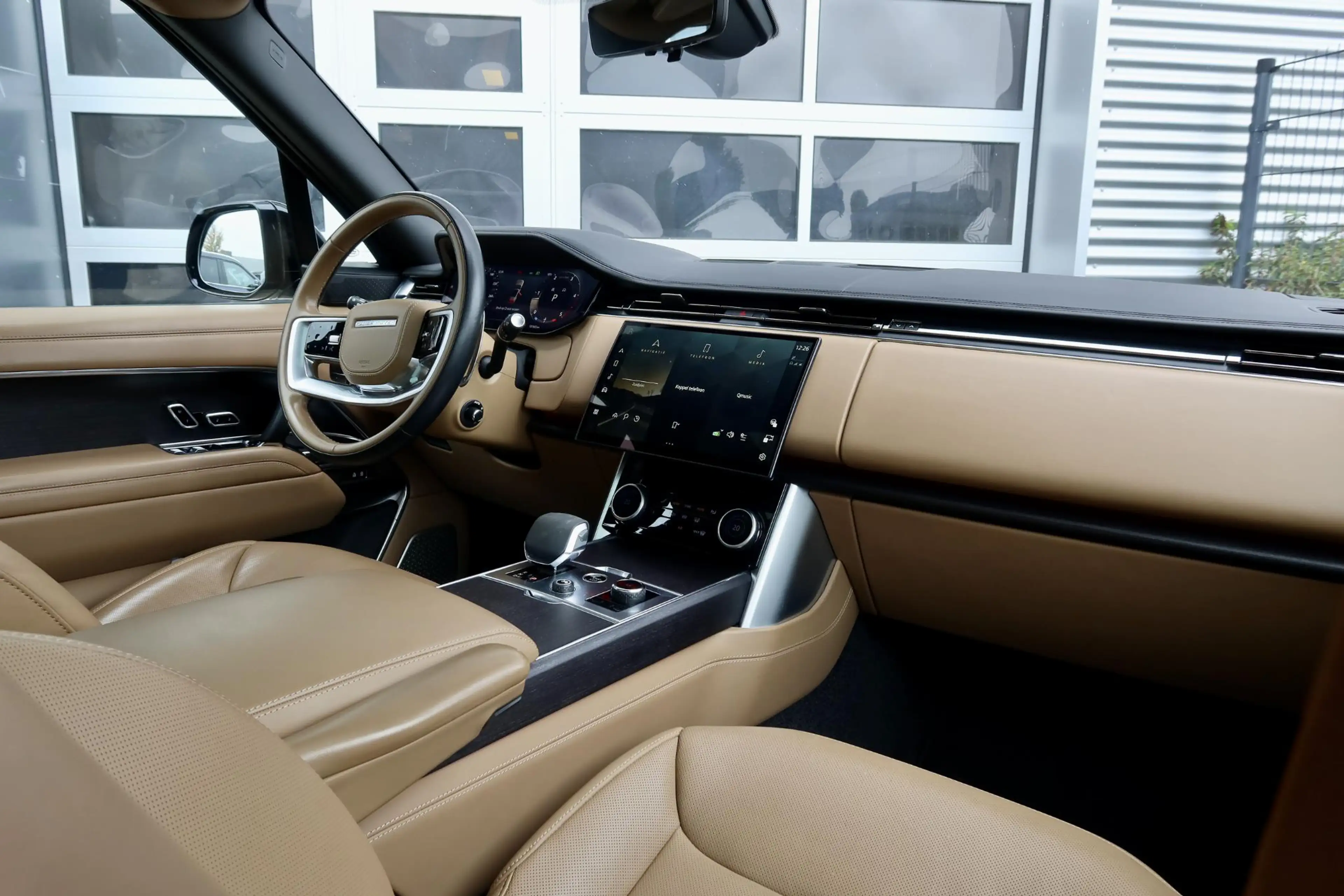 Land Rover Range Rover D350 LWB Autobiography 7p. Belgravia Green | Cogna — photo 6
