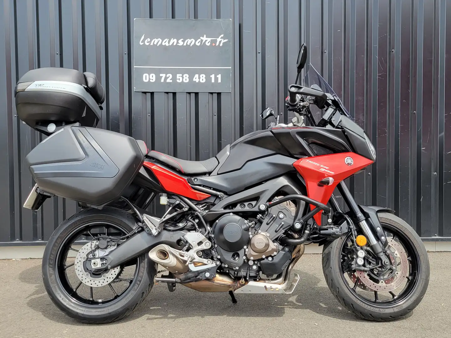 Yamaha Tracer 900 Noir - 1