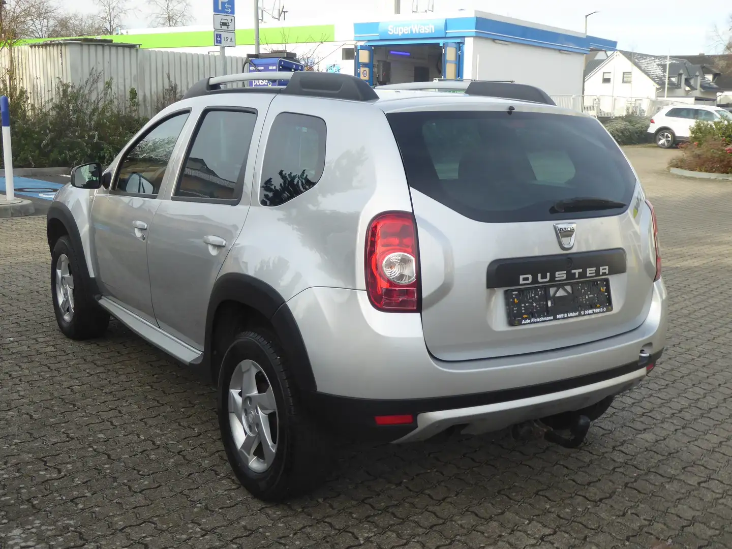Dacia Duster Duster 1.6 16V 4x4 Silber - 2