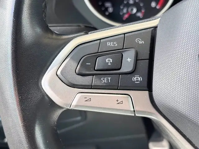Volkswagen Tiguan view 21