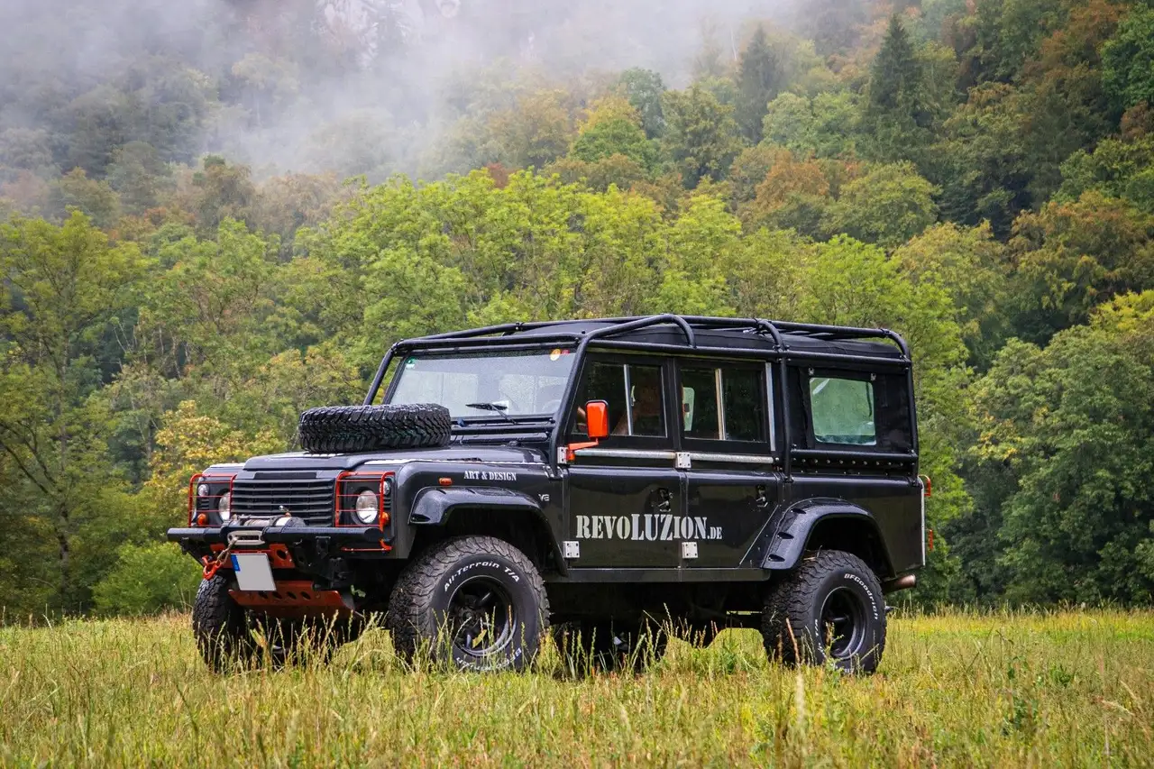 Land Rover Defender V8, foto 1