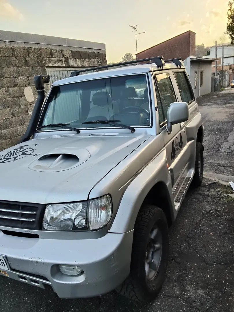 Hyundai Galloper - 1