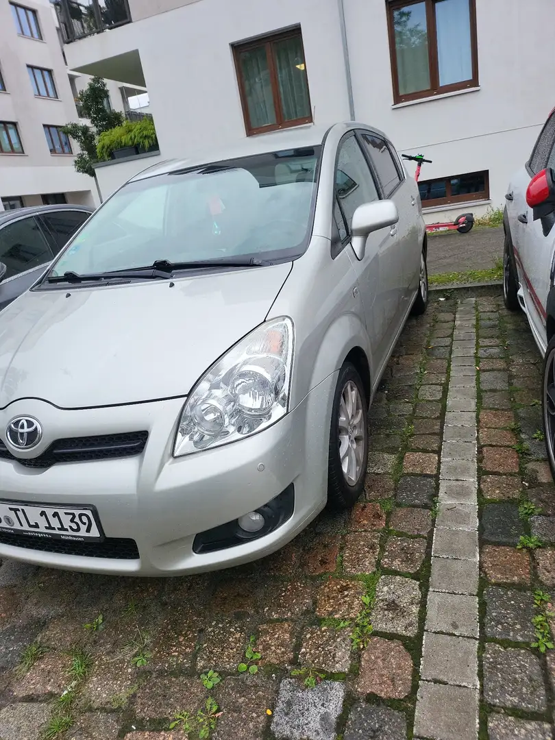 Toyota Verso 1.8 Multidrive S Executive 7-Sitzer - 2