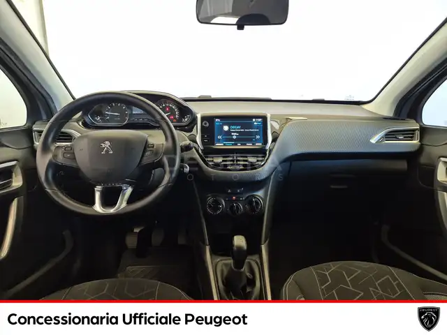 Peugeot 2008 view 9