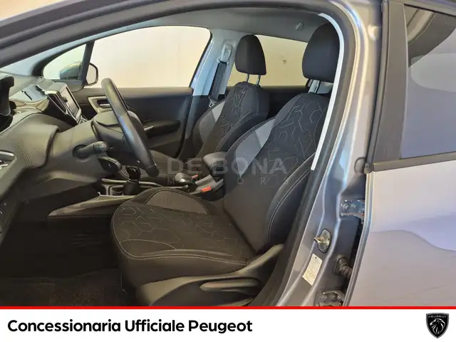 Peugeot 2008 view 7