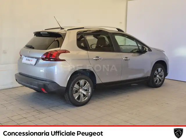 Peugeot 2008 view 4