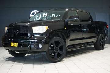 5.7 V8 Double Cab *158.417 KILOMETER NAP* + LPG /