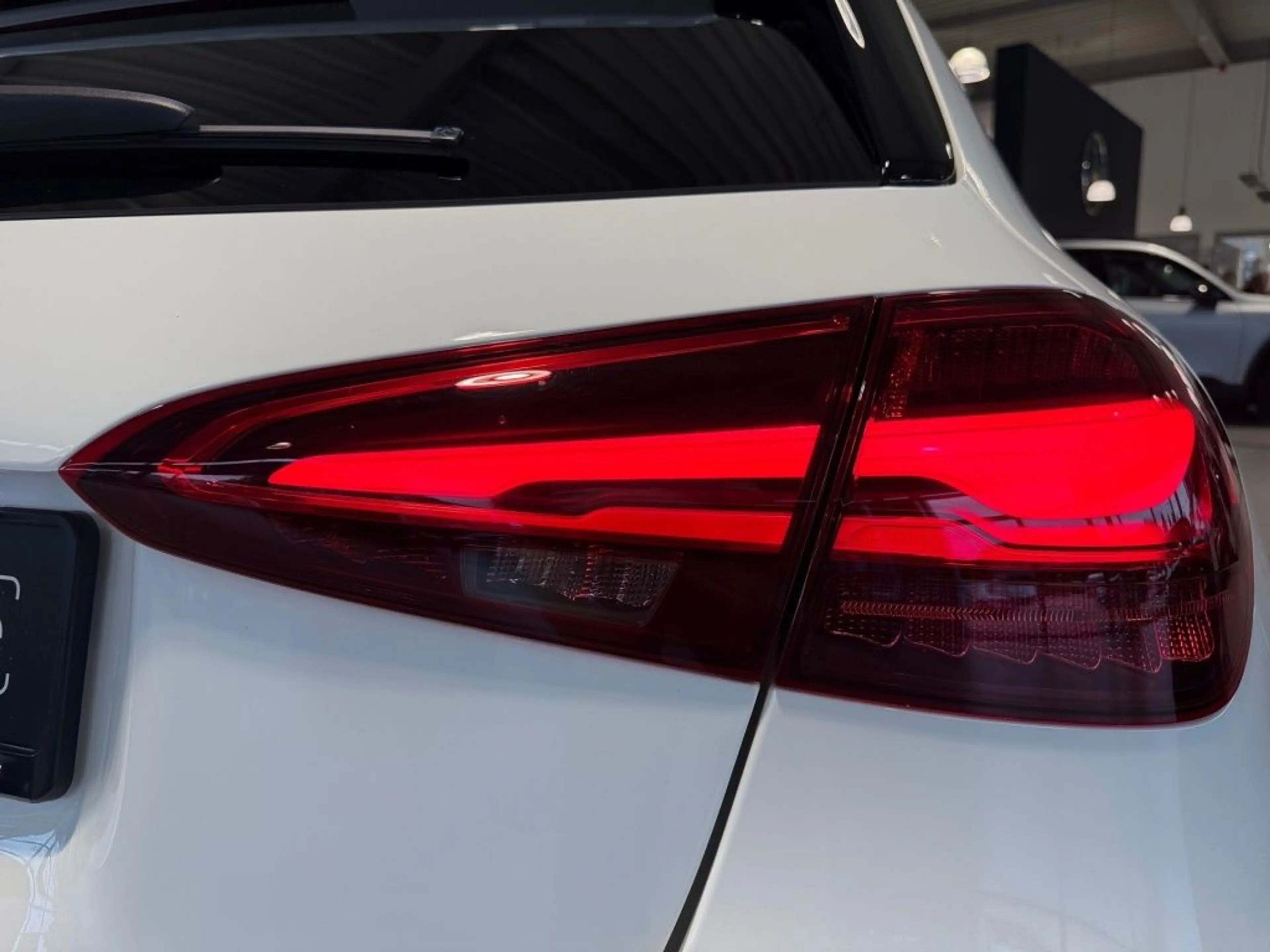 Mercedes-Benz A 200 AMG+PANO+AMBIENETE+KEYLESS+TOTW.+CARPLAY — photo 10