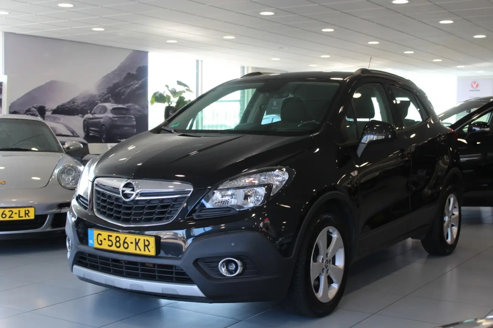Opel Mokka 1.6 Cosmo/AIRCO/PDC/NAVIGATIE Zwart - 2