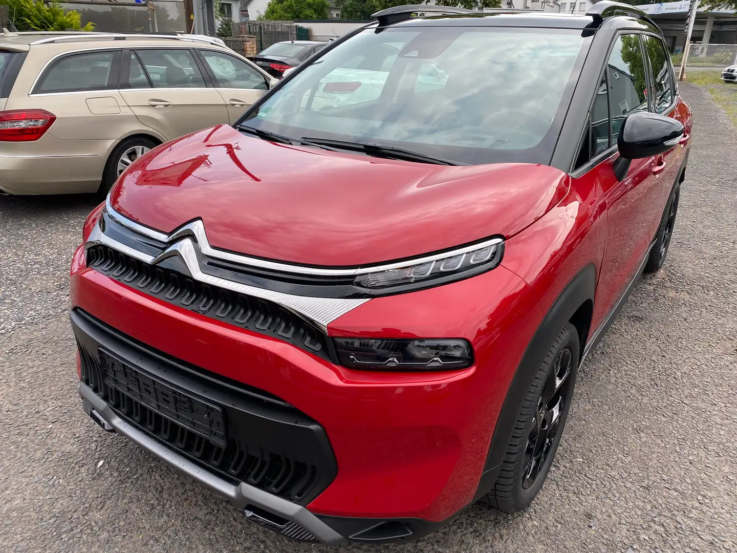 Citroen C3 Aircross Shine Max original 7300KM Head Up Panorama Rot - 1