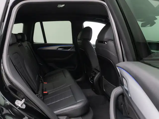 BMW X3 view 26