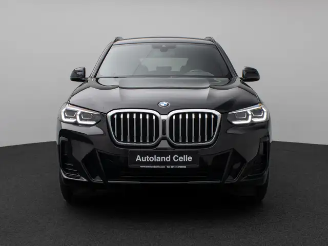 BMW X3 view 2