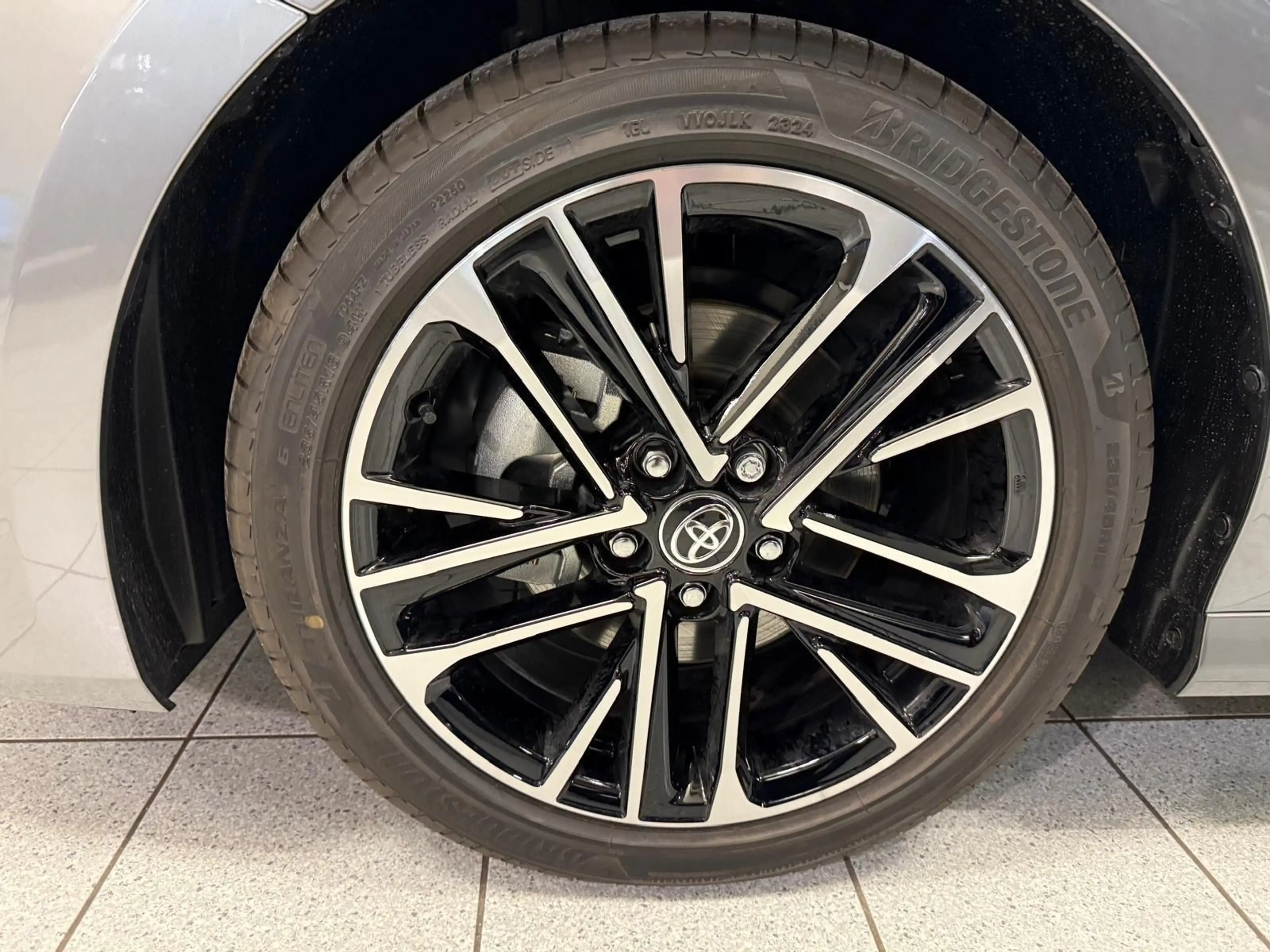 Toyota Camry CAMRY-EXECUTIVE-NEW FACE-LEDER-LED-KAMERA — photo 6