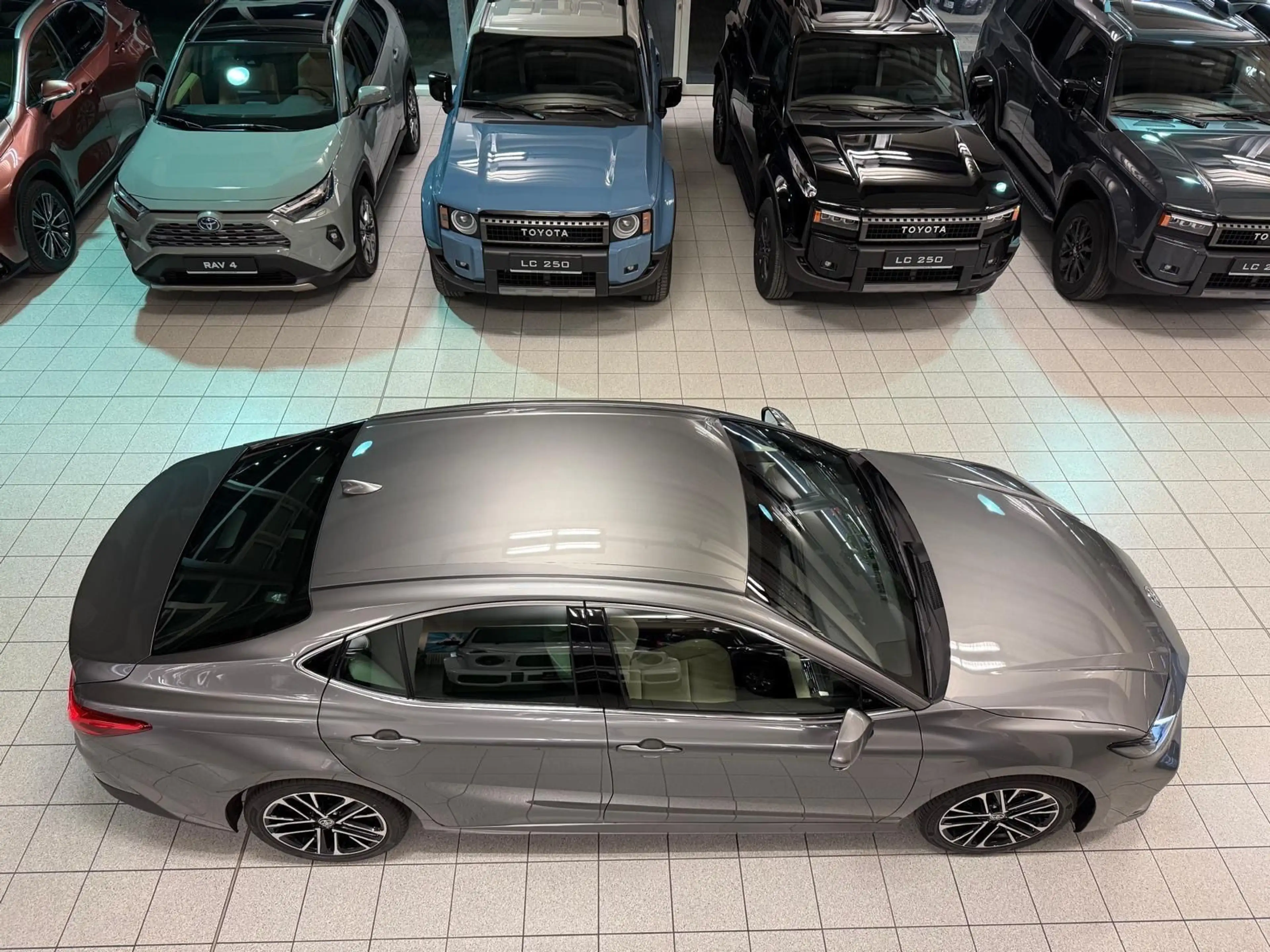 Toyota Camry CAMRY-EXECUTIVE-NEW FACE-LEDER-LED-KAMERA — photo 11