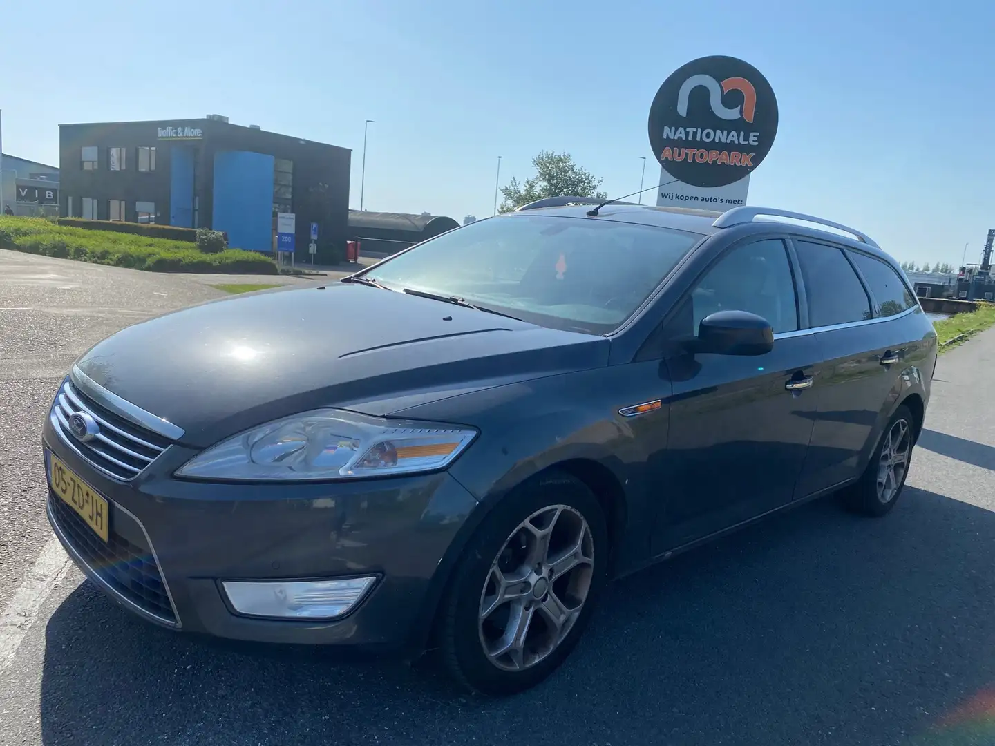 Ford Mondeo Wagon 2008 *2.0 TDCi Ghia * Automaat * Grijs - 1